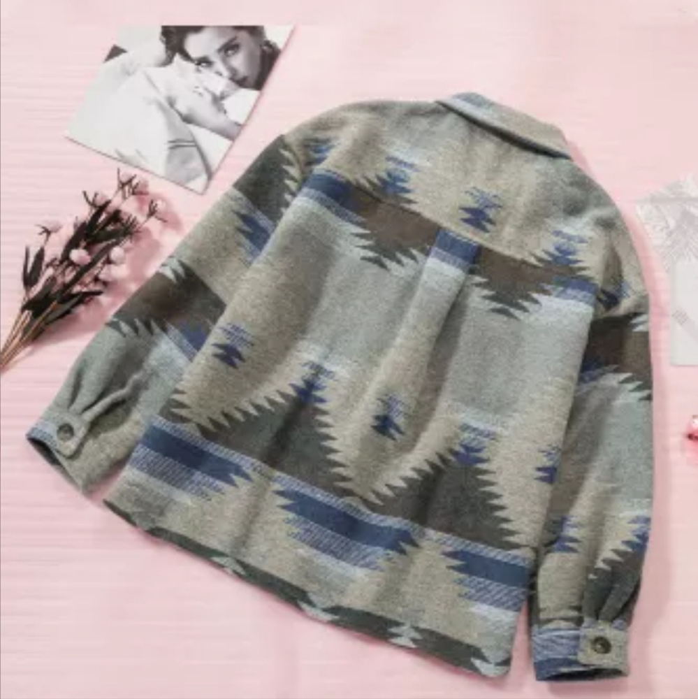 New blue distressed Aztec print shacket - Picture 11 of 16